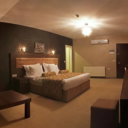 Konakk Ξενοδοχείο Ντενιζλί